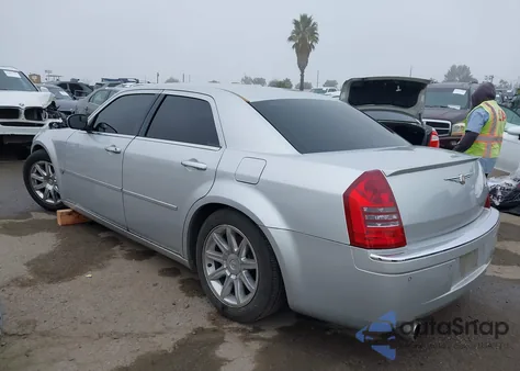 2005 Chrysler 300C from USA, damaged, VIN 2C3AA63H45H631265